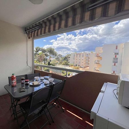 Studio Cabine A St-Raphael Avec Terrasse Et Parking, A 100M De La Plage - Fr-1-226A-23 Сен-Рафаель Екстер'єр фото