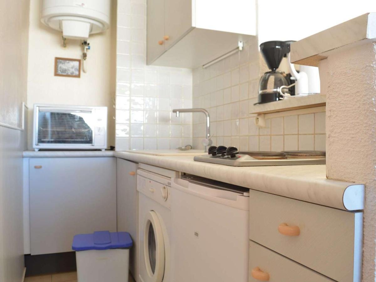 Studio Cabine A St-Raphael Avec Terrasse Et Parking, A 100M De La Plage - Fr-1-226A-23 Сен-Рафаель Екстер'єр фото