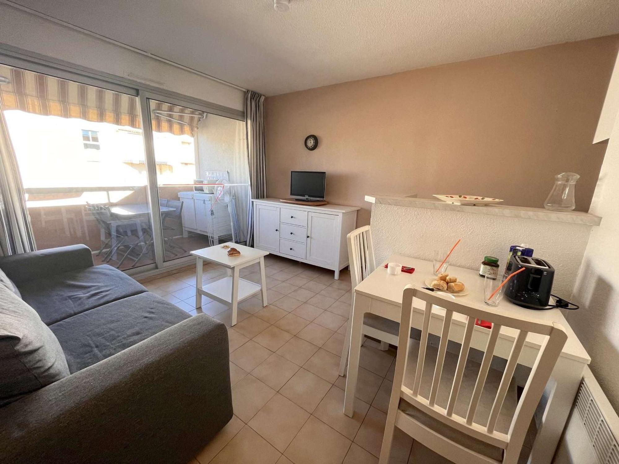 Studio Cabine A St-Raphael Avec Terrasse Et Parking, A 100M De La Plage - Fr-1-226A-23 Сен-Рафаель Екстер'єр фото