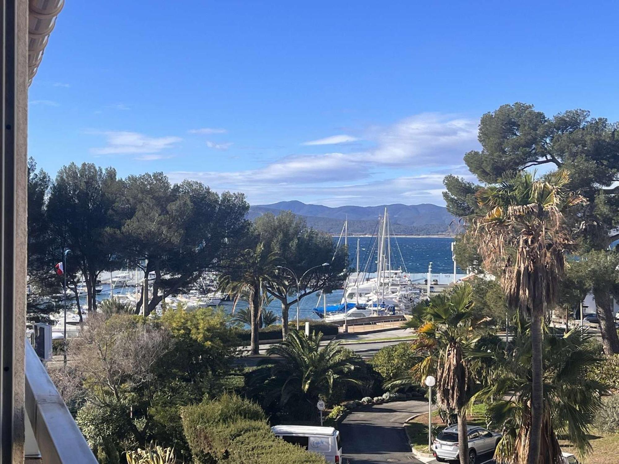 Studio Cabine A St-Raphael Avec Terrasse Et Parking, A 100M De La Plage - Fr-1-226A-23 Сен-Рафаель Екстер'єр фото