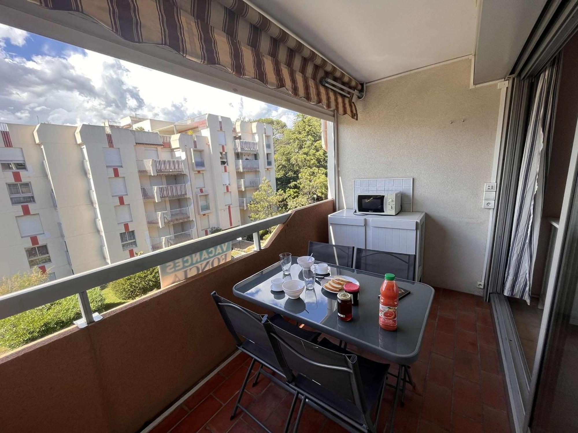 Studio Cabine A St-Raphael Avec Terrasse Et Parking, A 100M De La Plage - Fr-1-226A-23 Сен-Рафаель Екстер'єр фото