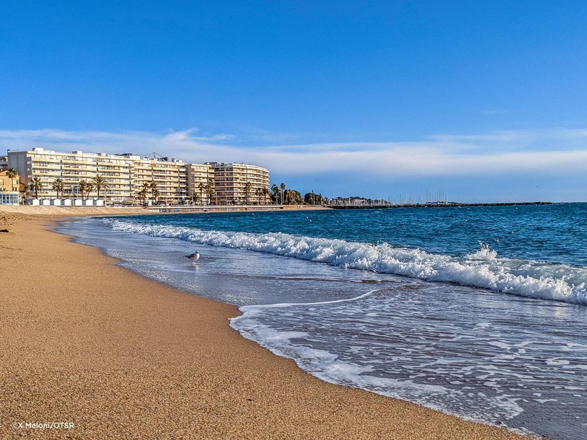Studio Cabine A St-Raphael Avec Terrasse Et Parking, A 100M De La Plage - Fr-1-226A-23 Сен-Рафаель Екстер'єр фото