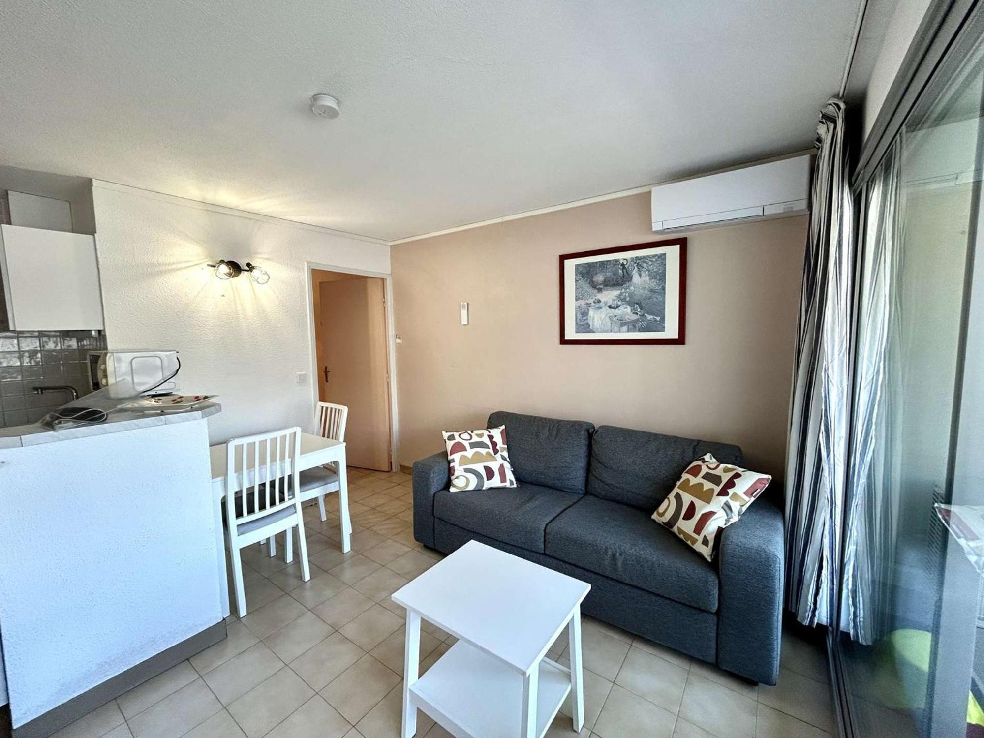 Studio Cabine A St-Raphael Avec Terrasse Et Parking, A 100M De La Plage - Fr-1-226A-23 Сен-Рафаель Екстер'єр фото